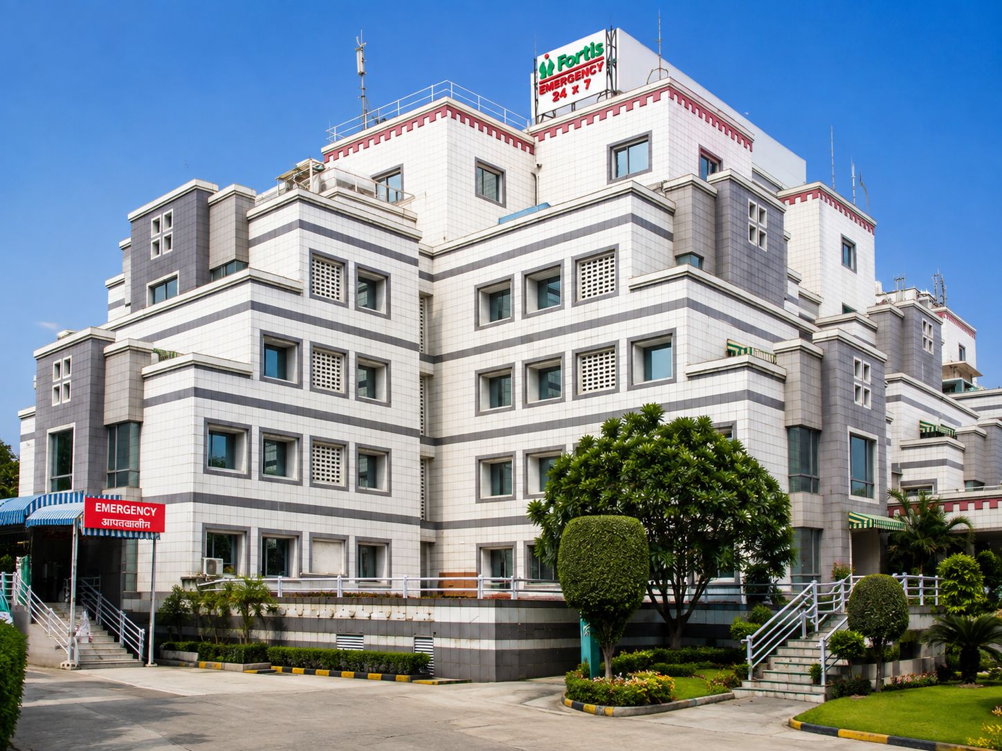 Fortis Hospital Vasant Kunj (Flt. Lt. Rajan Dhall)